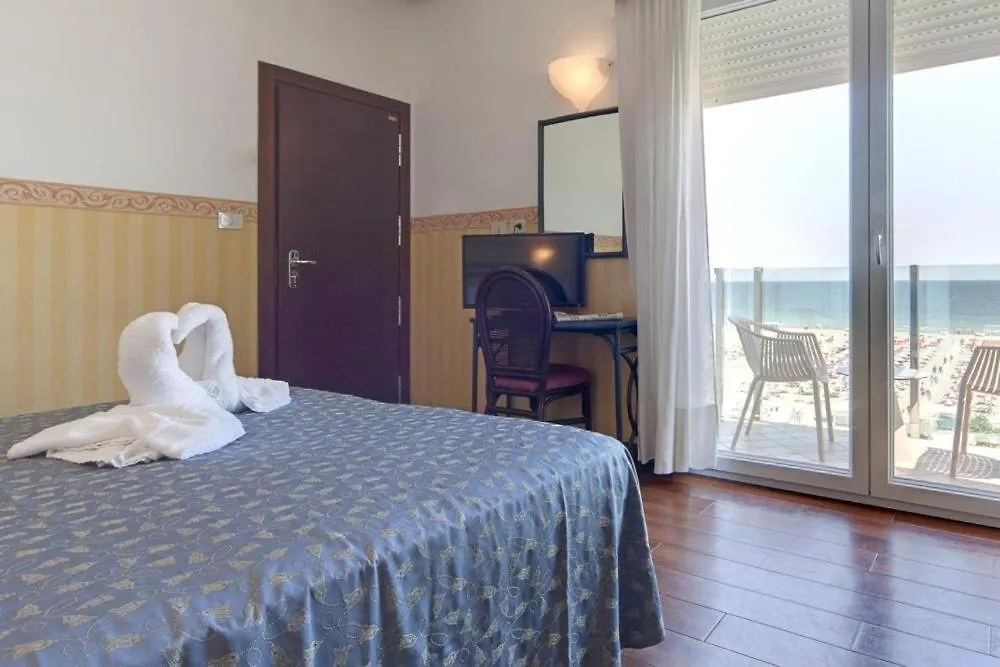 Hotel Regina Fronte Mare Rimini