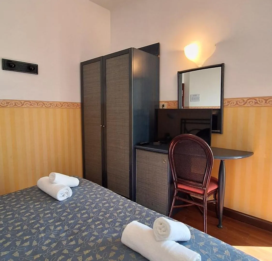 ***  Hotel Regina Fronte Mare Rimini Włochy