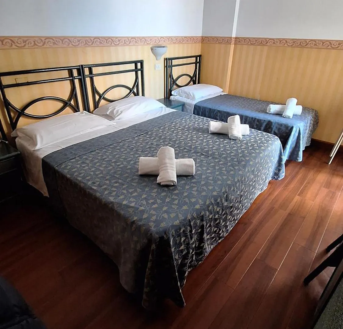 Hotel Regina Fronte Mare Rimini
